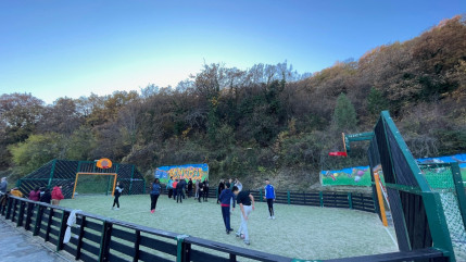 Haute-Provence : le city-stade de Sisteron embelli par sa jeunesse
