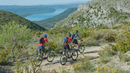 Haute-Provence : le Grand Rallye VTT TransVerdon, une itinérance entre sport et découverte Haute-Provence : le Grand Rallye VTT TransVerdon, une itinérance entre sport et découverte