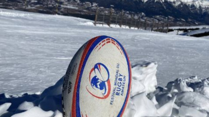 Haute-Provence : le snow rugby s’invite à Chabanon
