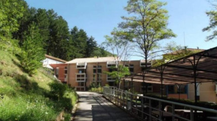 Haute-Provence : "M. Pouilly s'est donné pour mission de fermer l'EHPAD de Banon à la fin de l'année" dénoncent usagers et salariés de l'établissement Haute-Provence : "M. Pouilly s'est donné pour mission de fermer l'EHPAD de Banon à la fin de l'année" dénoncent usagers et salariés de l'établissement