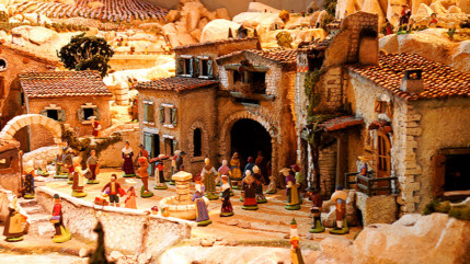 Haute-Provence : pas moins de 44 crèches illuminées à Colmars les Alpes ce mercredi Haute-Provence : pas moins de 44 crèches illuminées à Colmars les Alpes ce mercredi