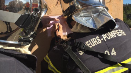 Haute-Provence : une maison prend feu à Peyruis, l'habitant de 90 ans évacué