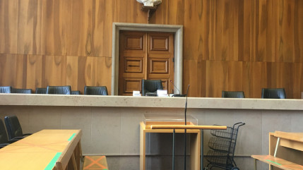 Hautes-Alpes : 6 mois de prison avec sursis pour l'agresseur des pompiers Hautes-Alpes : 6 mois de prison avec sursis pour l'agresseur des pompiers