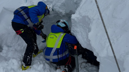 Hautes-Alpes : alerte avalanche malgré un faible enneigement, la CRS Alpes appelle à la vigilance Hautes-Alpes : alerte avalanche malgré un faible enneigement, la CRS Alpes appelle à la vigilance