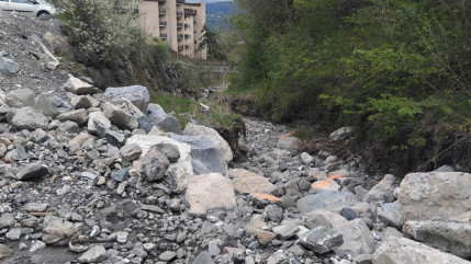 Hautes-Alpes : des travaux de stabilisation sur le torrent de Saint-Marthe à Embrun Hautes-Alpes : des travaux de stabilisation sur le torrent de Saint-Marthe à Embrun