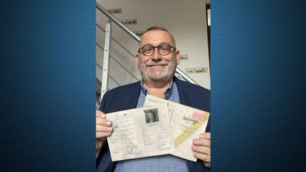 Hautes-Alpes : Joël Giraud remet l’Ausweis de sa mère à l’Allier Hautes-Alpes : Joël Giraud remet l’Ausweis de sa mère à l’Allier