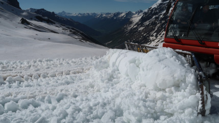Hautes-Alpes : l’ouverture du Col du Galibier se fera « sous haute surveillance » Hautes-Alpes : l’ouverture du Col du Galibier se fera « sous haute surveillance »