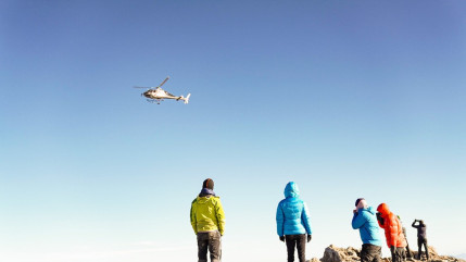 Hautes-Alpes : le chantier du téléphérique de la Grave occupé ce lundi Hautes-Alpes : le chantier du téléphérique de la Grave occupé ce lundi