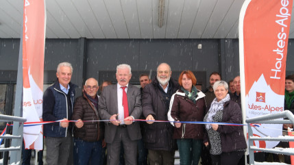 Hautes-Alpes : le Département inaugure une nouvelle antenne technique à Saint-Crépin