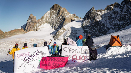 Hautes-Alpes : le Glacier de la Girose occupé Hautes-Alpes : le Glacier de la Girose occupé
