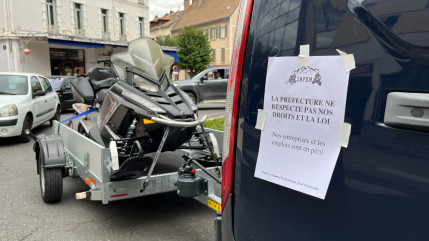 Hautes-Alpes : les exploitants de motoneige en colère dans les rues de Gap Hautes-Alpes : les exploitants de motoneige en colère dans les rues de Gap
