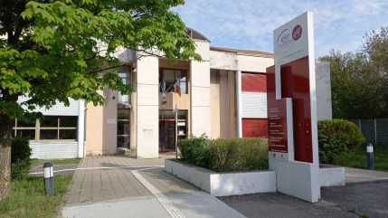 Hautes-Alpes : Pascale Boyer plaide pour un arrêt de bus devant le CFA de Gap Hautes-Alpes : Pascale Boyer plaide pour un arrêt de bus devant le CFA de Gap