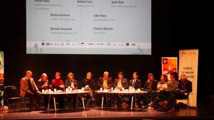 Hautes-Alpes : quel avenir pour nos refuges ? Hautes-Alpes : quel avenir pour nos refuges ?