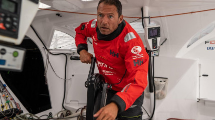 Hautes-Alpes : Romain Attanasio boucle la Route du Rhum dans le Top 10 !