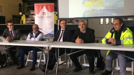 Hautes-Alpes : saleuses, saumureuses et personnels prêts pour l’arrivée de la neige Hautes-Alpes : saleuses, saumureuses et personnels prêts pour l’arrivée de la neige