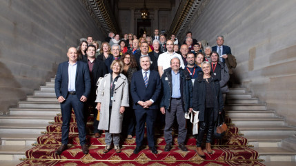 Hautes-Alpes : une soixantaine d’élus du territoire au Sénat Hautes-Alpes : une soixantaine d’élus du territoire au Sénat