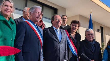 "Il aurait fallu faire le 49.3 tout de suite", François Hollande "Il aurait fallu faire le 49.3 tout de suite", François Hollande