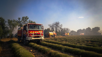 Incendie à Allemagne en Provence : 25 hectares touchés, c'est "au moins 30 terrains de foot"