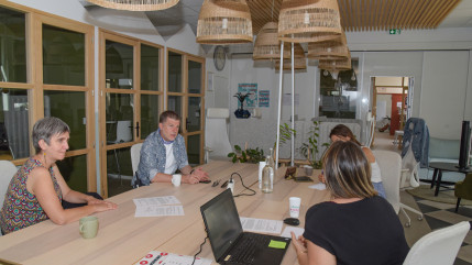 Initiative Alpes Provence et Digne les Bains, un partenariat main dans la main qui fonctionne Initiative Alpes Provence et Digne les Bains, un partenariat main dans la main qui fonctionne