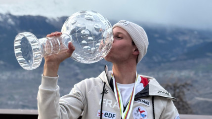 Le paraskieur Arthur Bauchet remporte le gros globe de cristal Le paraskieur Arthur Bauchet remporte le gros globe de cristal