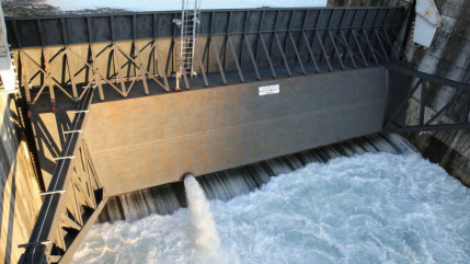 Les vannes du barrage d'Espinasses s'ouvrent mercredi : les activités autour de la Durance déconseillées