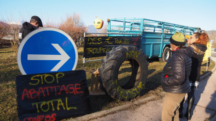 "Nous avons dégagé Jérôme Sainte-Marie et sa clique" : les agriculteurs en colère fustigent la récupération du RN