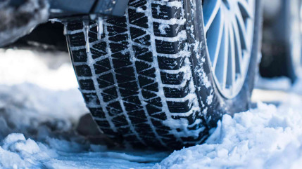 Plusieurs routes coup&eacute;es en raison du risque d'avalanches