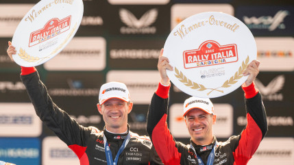 Sébastien Ogier remporte le rallye de Sardaigne après une frayeur dans la dernière spéciale Sébastien Ogier remporte le rallye de Sardaigne après une frayeur dans la dernière spéciale