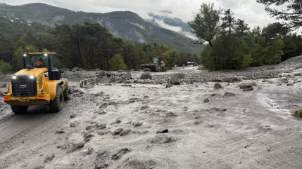 Ubaye : certaines départementales fermées à la circulation en raison de coulées de boue Ubaye : certaines départementales fermées à la circulation en raison de coulées de boue