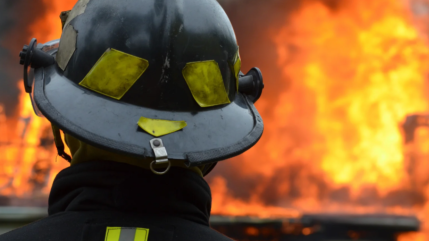 Un cabanon prend feu à Embrun ce vendredi soir Un cabanon prend feu à Embrun ce vendredi soir