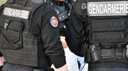 Un forcené se retranche chez lui avec un couteau : la gendarmerie boucle le quartier aux Mées