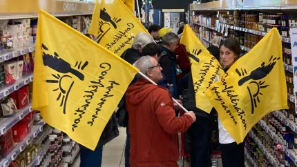 Hautes-Alpes : des intermarchés ciblés par une « inspection paysanne » à Gap Hautes-Alpes : des intermarchés ciblés par une « inspection paysanne » à Gap