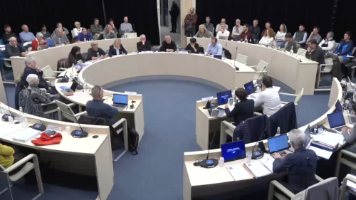 Brian&ccedil;on : l&rsquo;opposition saisit le pr&eacute;fet pour une possible irr&eacute;gularit&eacute; budg&eacute;taire