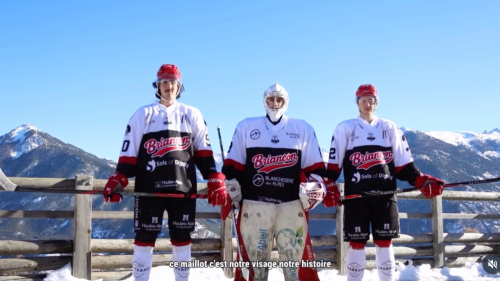 Les Diables Rouges de Briançon dévoilent un maillot sans rouge, les supporters partagés