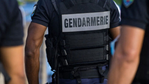 Trois mineurs volent un véhicule à Barcelonnette avant d’être interpellés