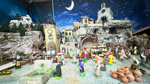 Une cinquantaine de crèches à découvrir à Colmars les Alpes