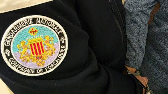 Quatre personnes interpell&eacute;es pour trafic de stup&eacute;fiants