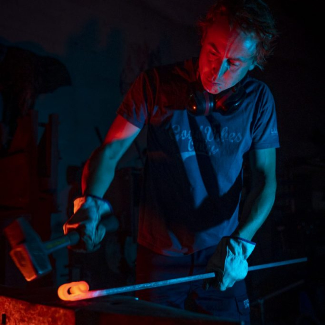 Alpes 1 & Vous : Elie Huriez artiste, cr&eacute;ateur et sculpteur.