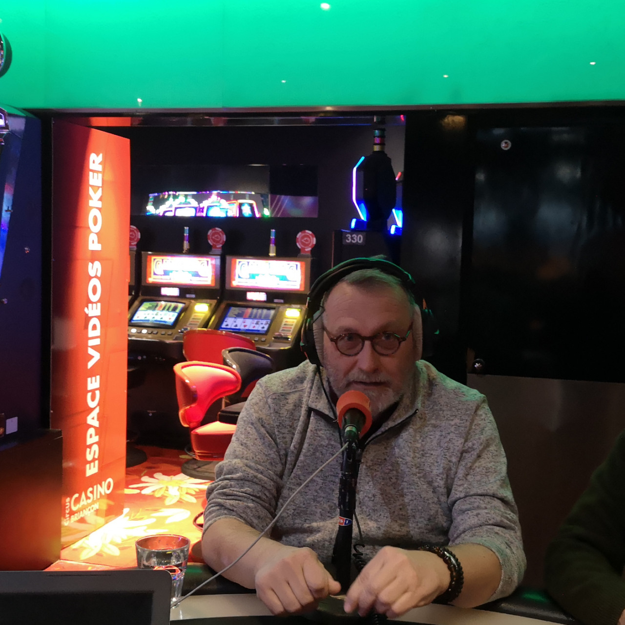 Près de Chez Vous : Extrait du Cokalane Podacst du mercredi 20 mars 2024. Près de Chez Vous : Extrait du Cokalane Podacst du mercredi 20 mars 2024.