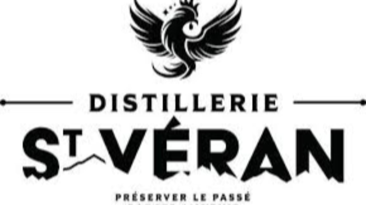 Près de chez vous... dans le Queyras, à la distillerie de Saint-Véran Près de chez vous... dans le Queyras, à la distillerie de Saint-Véran