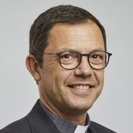 Le 8:30 avec Monseigneur Emmanuel Gobilliard Le 8:30 avec Monseigneur Emmanuel Gobilliard