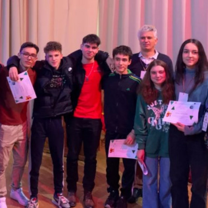 Près de chez vous avec un projet ERASMUS + au lycée Pierre Gilles de Gennes Près de chez vous avec un projet ERASMUS + au lycée Pierre Gilles de Gennes